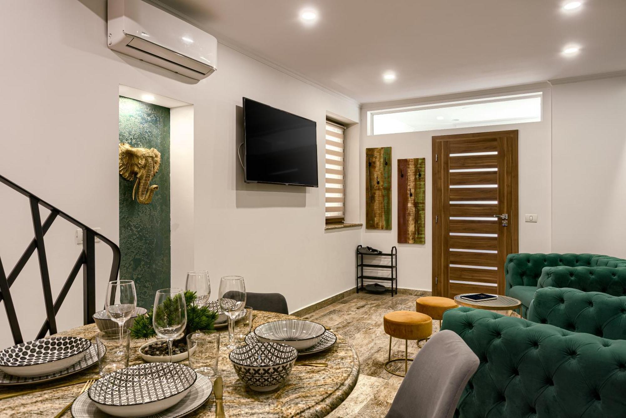 Sika Palladium Garden & Spa Central Apartment Arad Extérieur photo