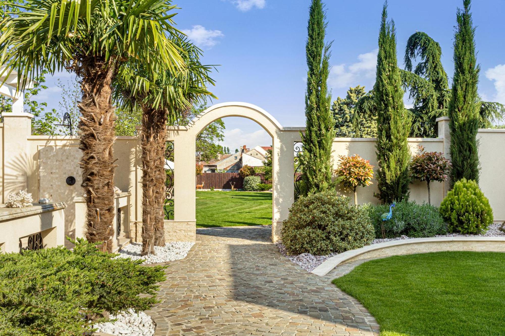 Sika Palladium Garden & Spa Central Apartment Arad Extérieur photo